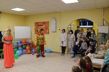 В Городской детской стоматологической поликлинике провели праздник для детей и родителей  В Городской детской стоматологической поликлинике провели праздник для детей и родителей