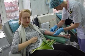 За три дня доноры сдали свыше ста литров крови За три дня доноры сдали свыше ста литров крови