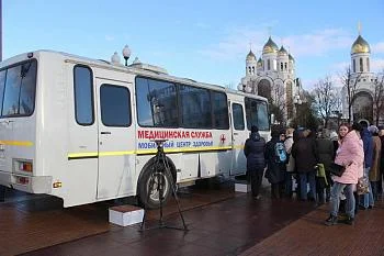 В первый день акции кровь на сахар проверили более шестисот жителей региона В первый день акции кровь на сахар проверили более шестисот жителей региона