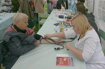 Более тысячи гурьевчан пришли узнать о состоянии своего здоровья в День города