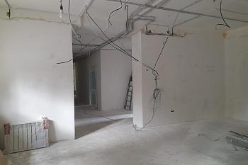 В двух отделениях калининградской Городской детской поликлиники продолжается капитальный ремонт помещений